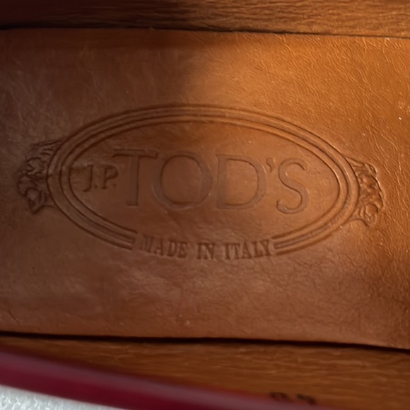 TOD’S Made in Italy, Size 40, Size 9.5, Ruby Red loafers - Picture 9 of 13